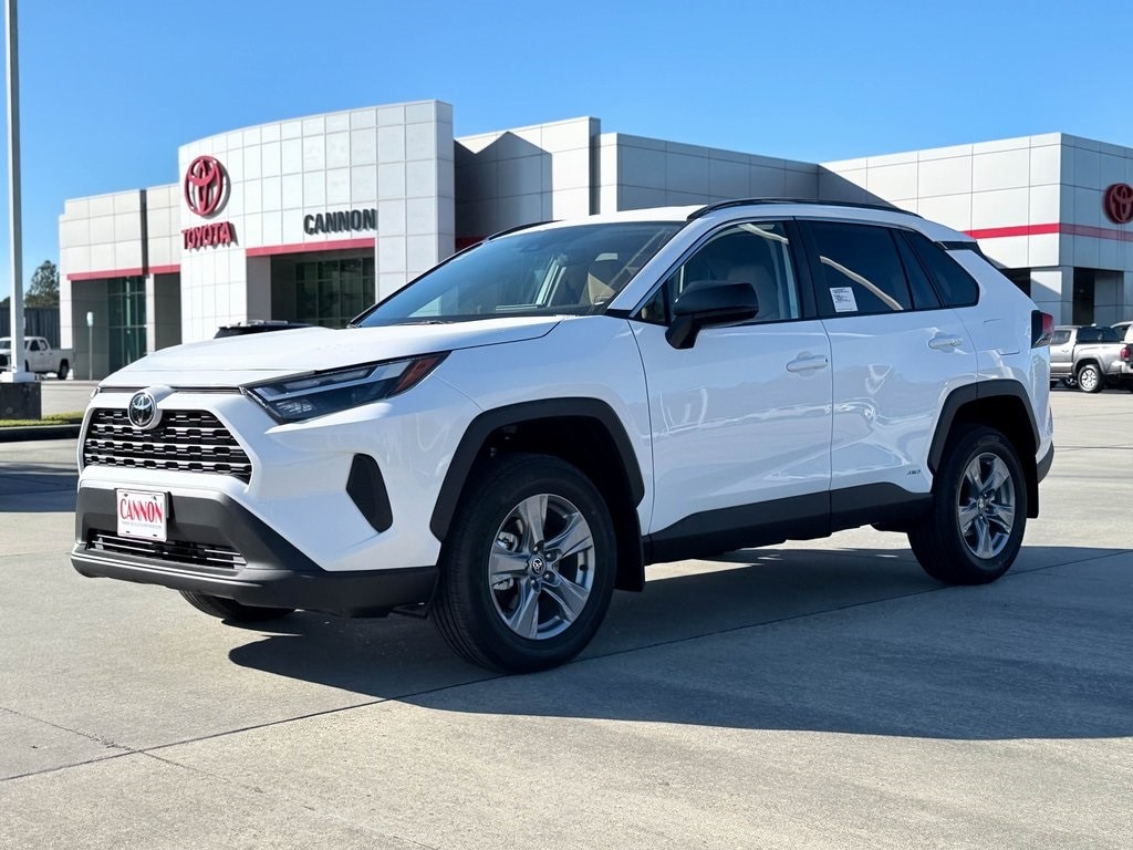 New 2025 Toyota RAV4 XLE SUV