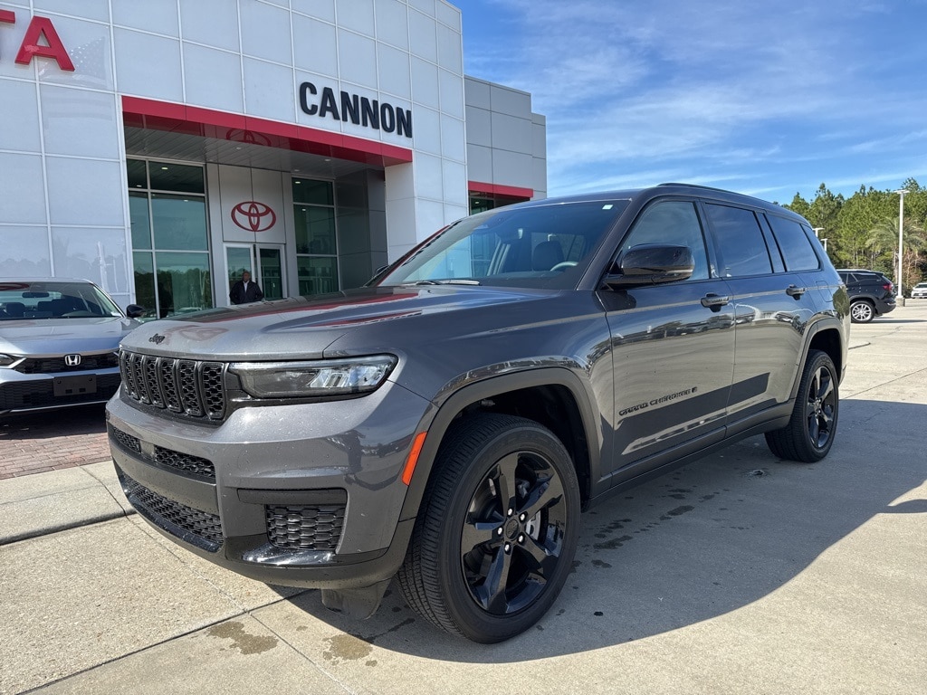 2023 Jeep Grand Cherokee L Altitude's photo