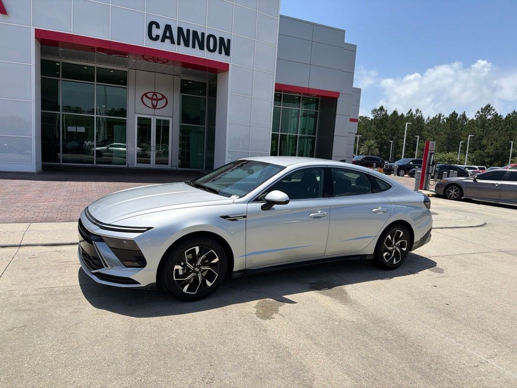 Used 2025 Hyundai Sonata SEL Sedan