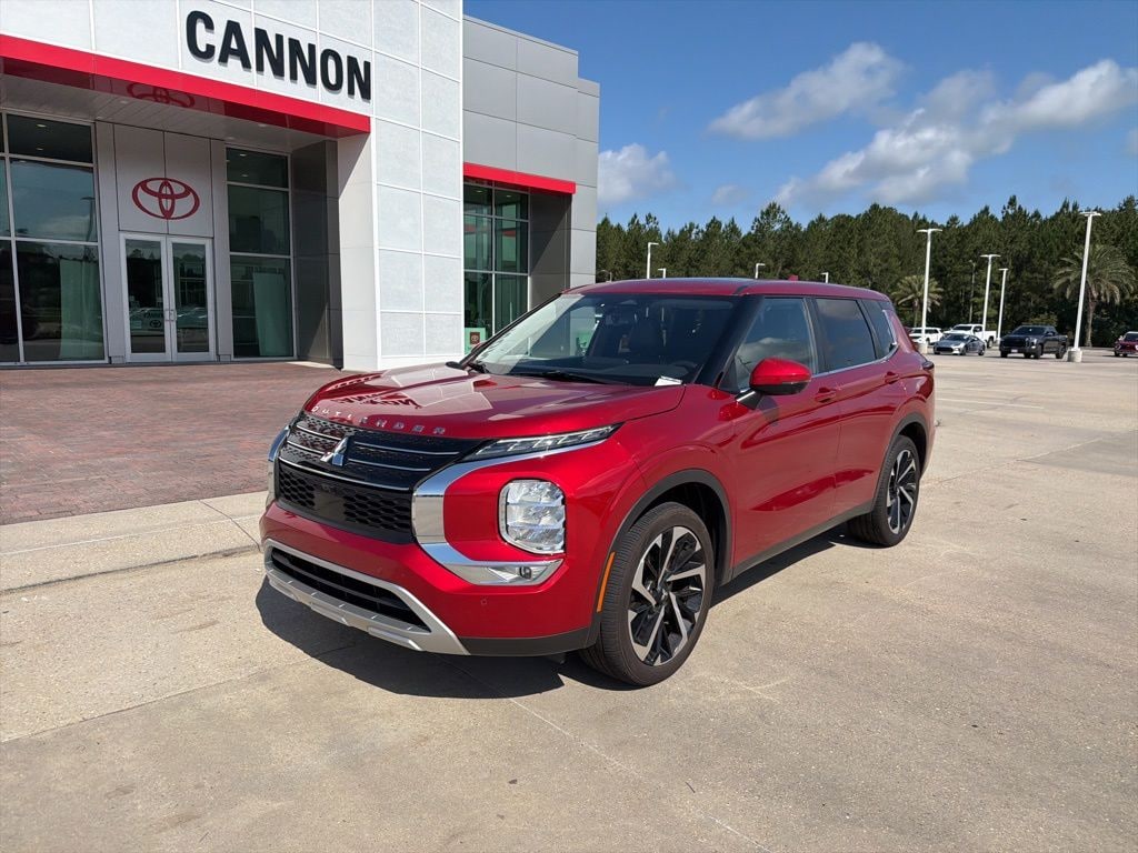 Used 2024 Mitsubishi Outlander SE SUV