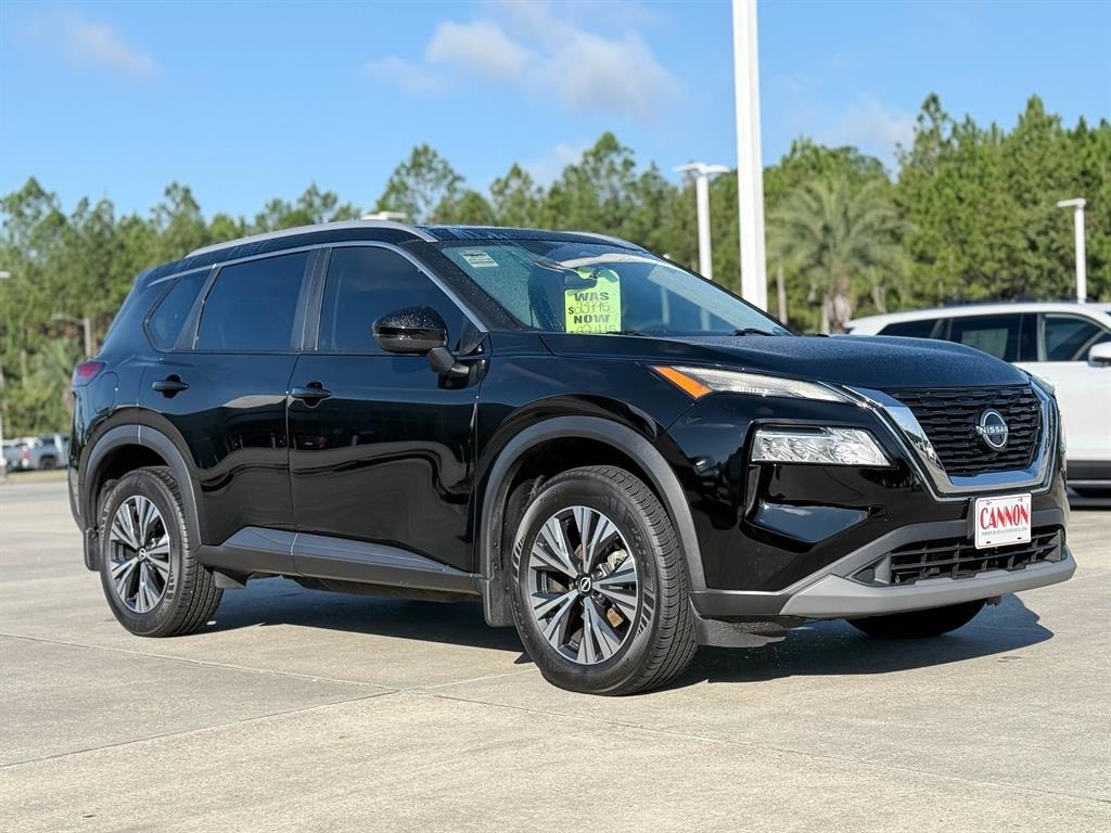 Used 2022 Nissan Rogue SV SUV