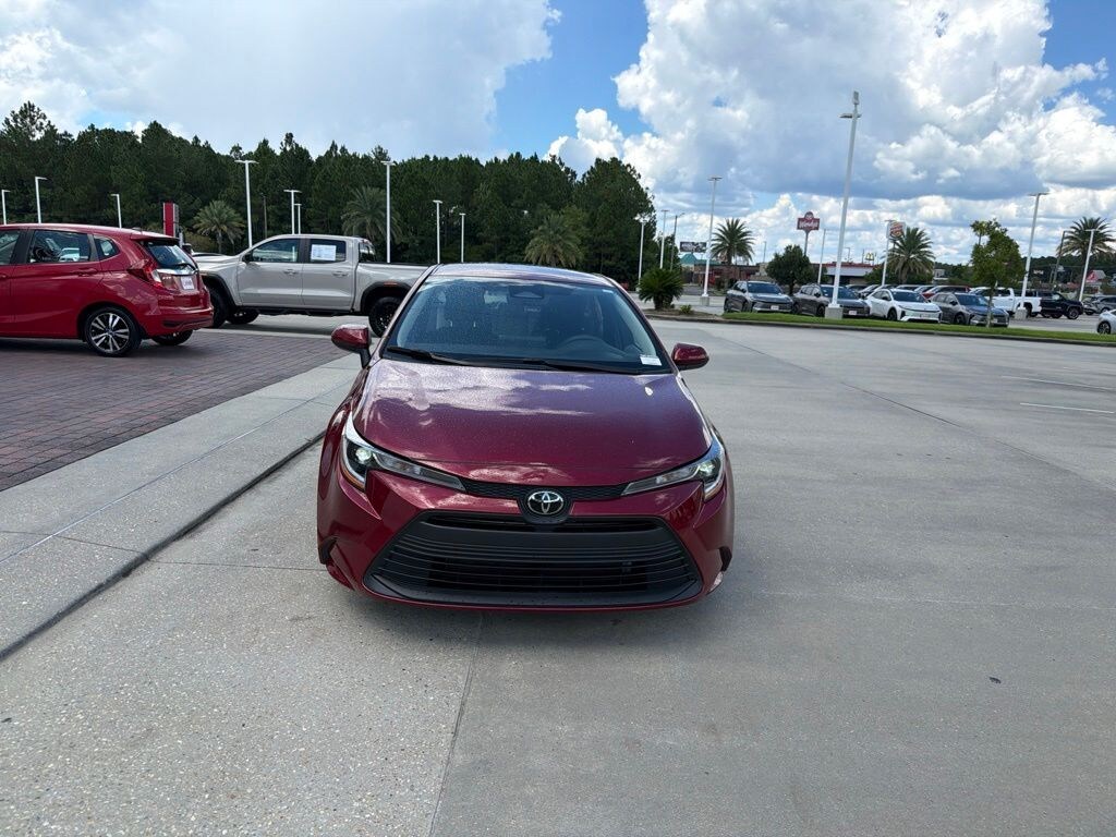 Used 2025 Toyota Corolla LE Sedan