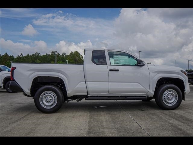 2025 Toyota Tacoma SR photo 4
