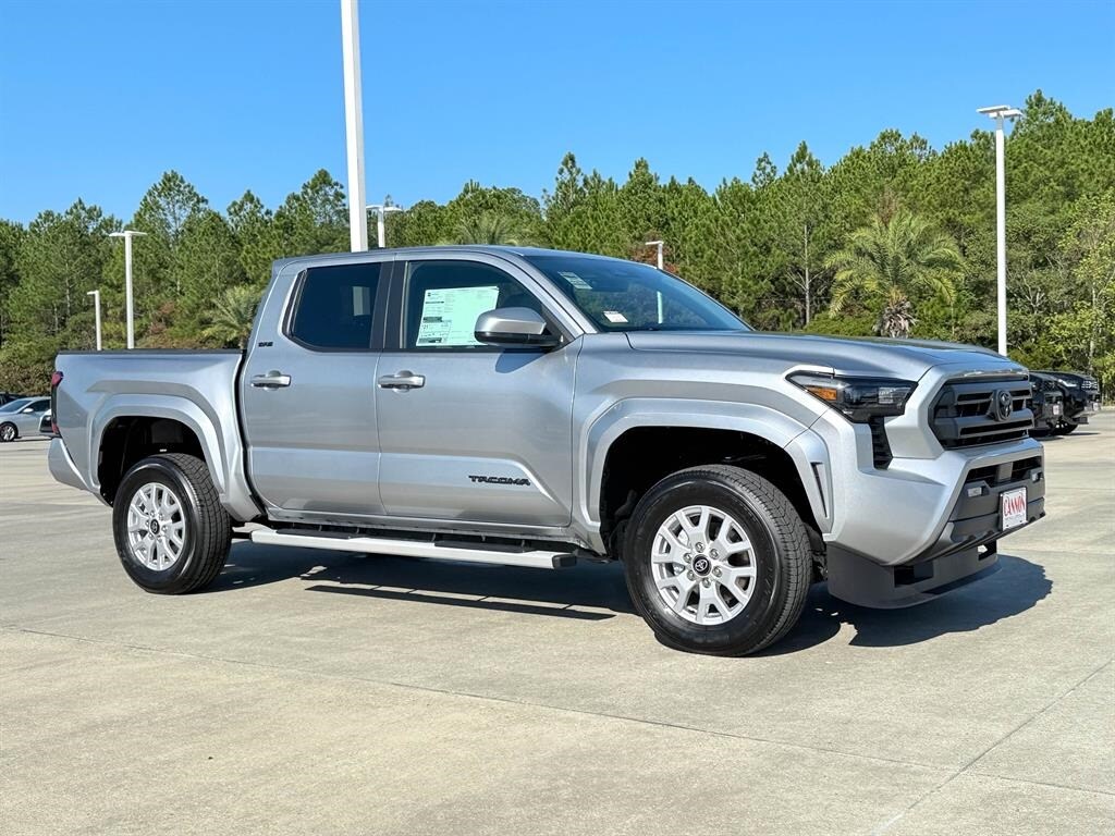 2025 Toyota Tacoma SR5 photo 4