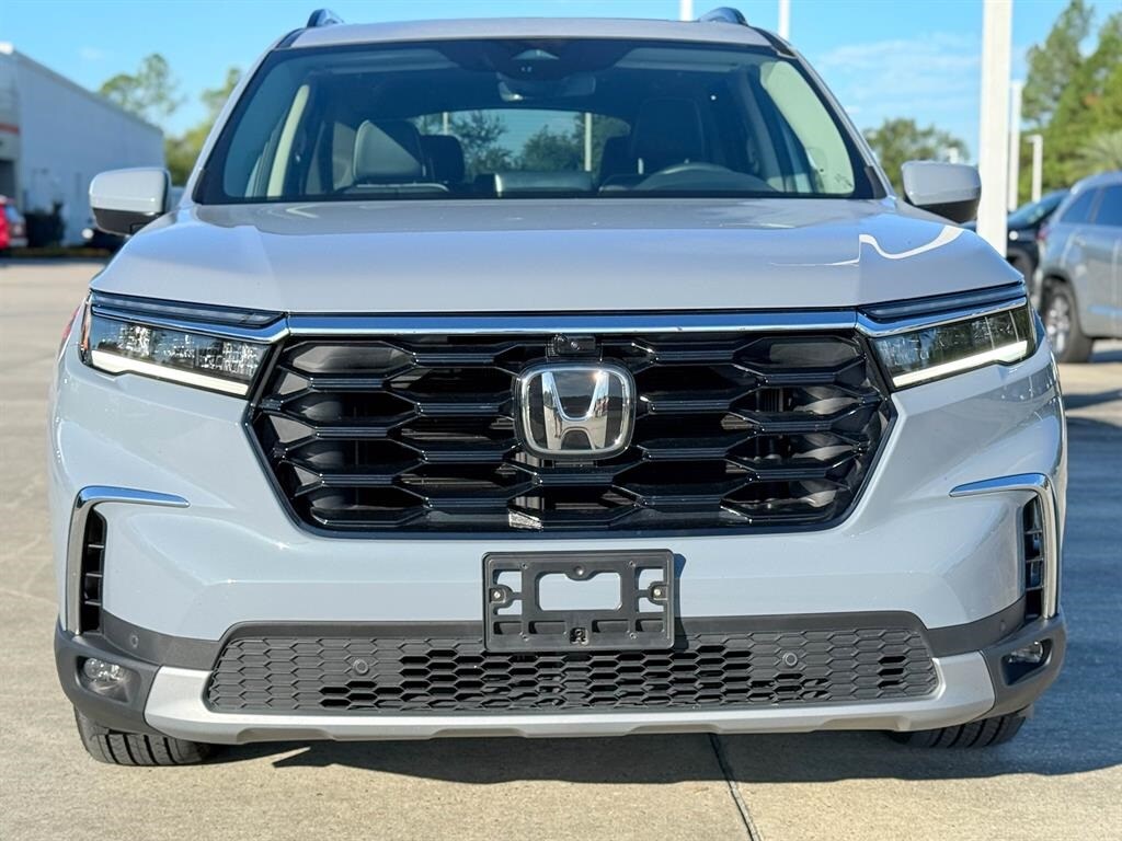 2025 Honda Pilot Elite photo 2