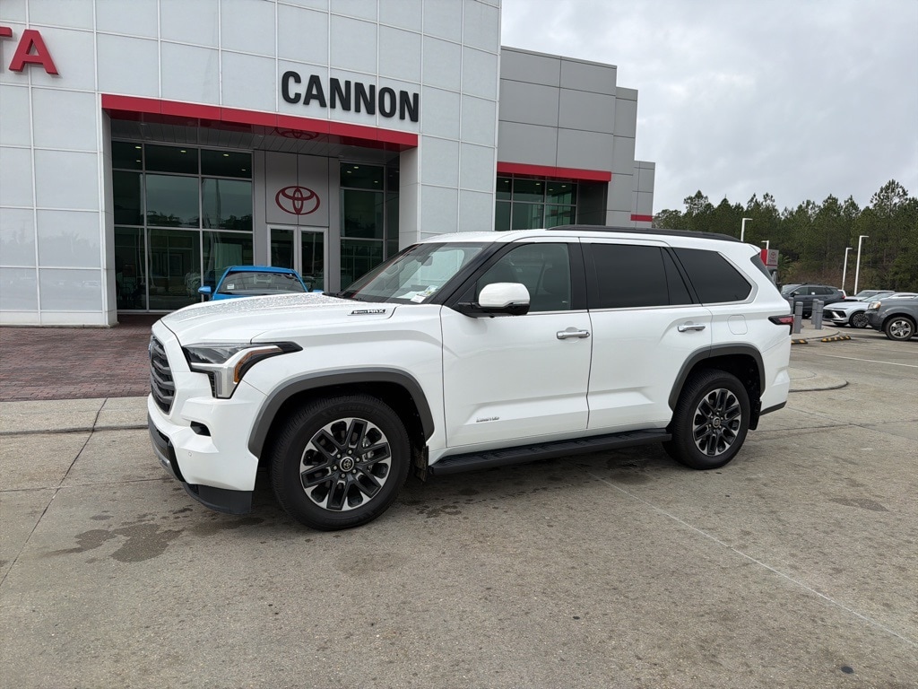 2023 Toyota Sequoia Limited's photo