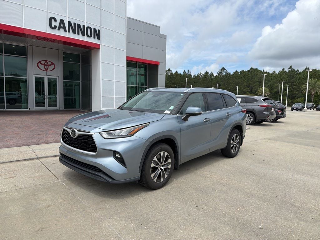 Used 2020 Toyota Highlander XLE SUV