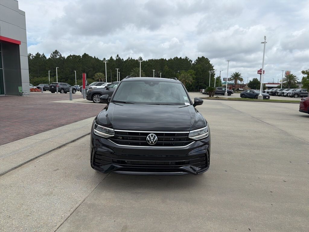 Used 2024 Volkswagen Tiguan 2.0T SE R-Line Black SUV