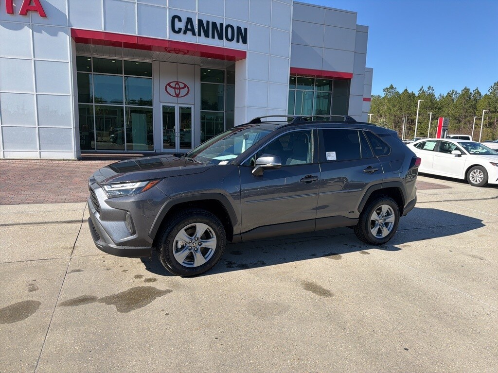 Used 2025 Toyota RAV4 Hybrid XLE SUV