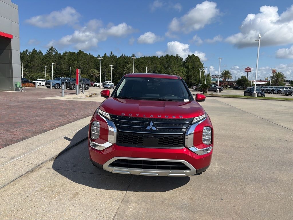 Used 2024 Mitsubishi Outlander SE SUV