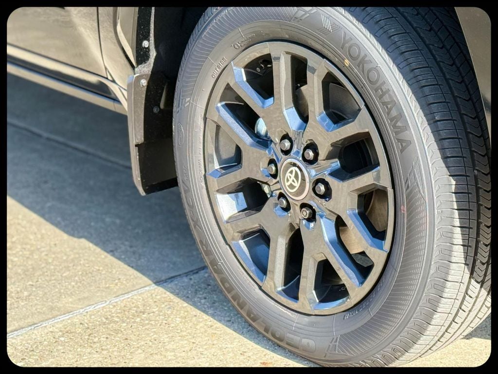 2026 Toyota Tundra Platinum - Photo 6