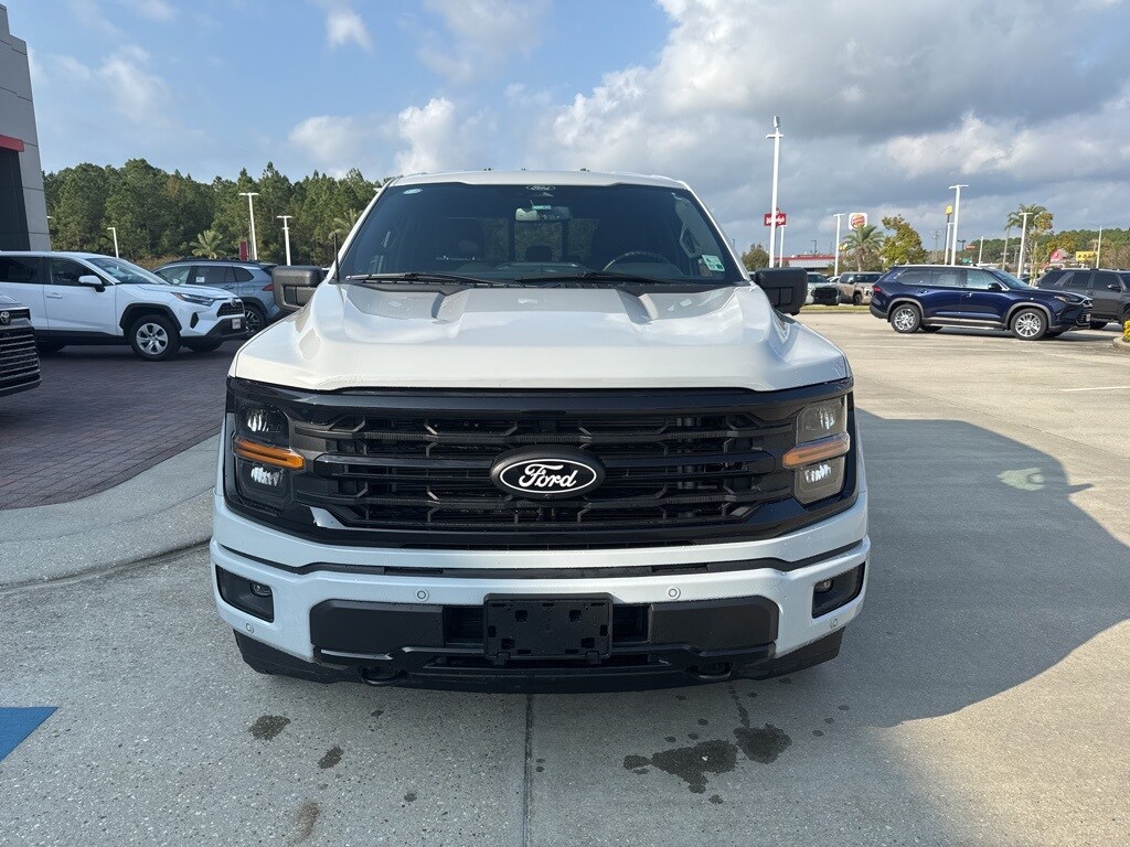 2024 Ford F-150 XLT photo 2