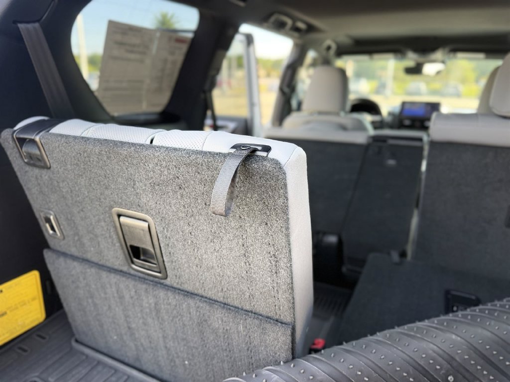2023 Lexus GX Base - Photo 19