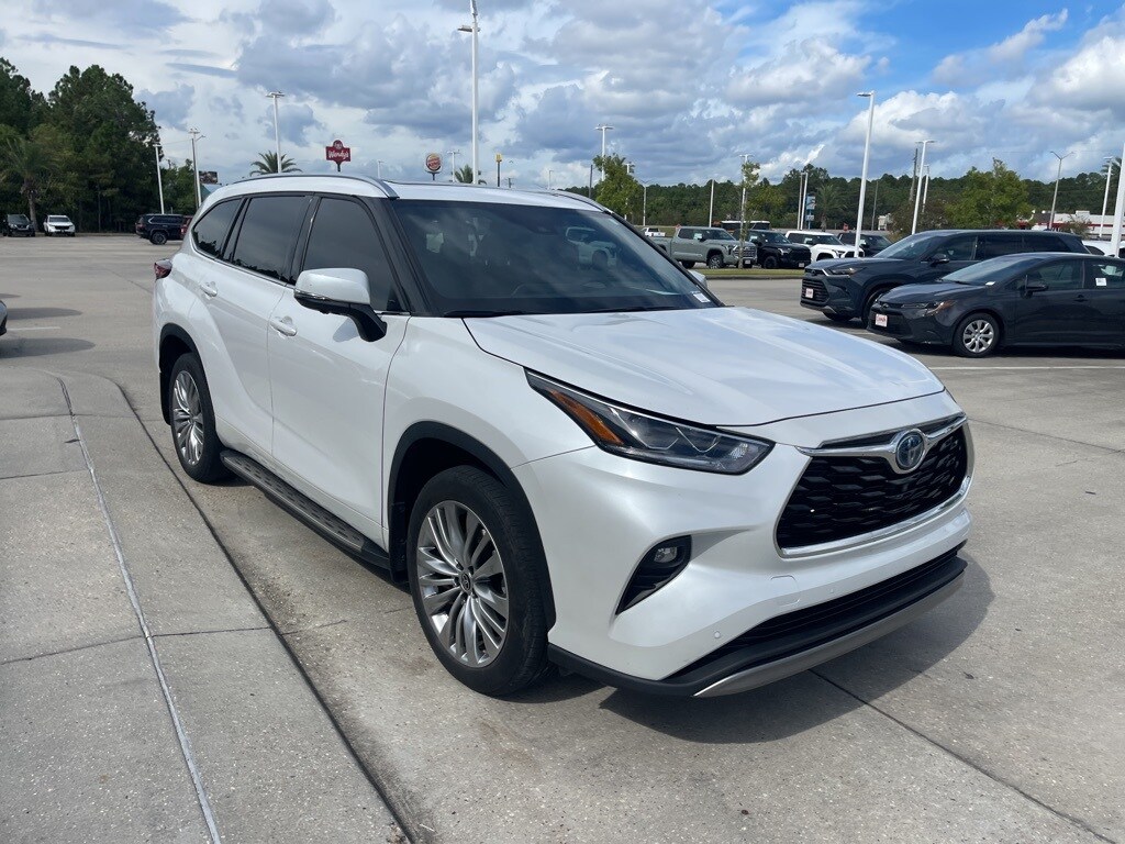2023 Toyota Highlander Hybrid Platinum photo 4
