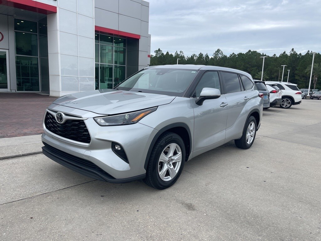 2023 Toyota Highlander Limited Platinum XLE XSE photo 2