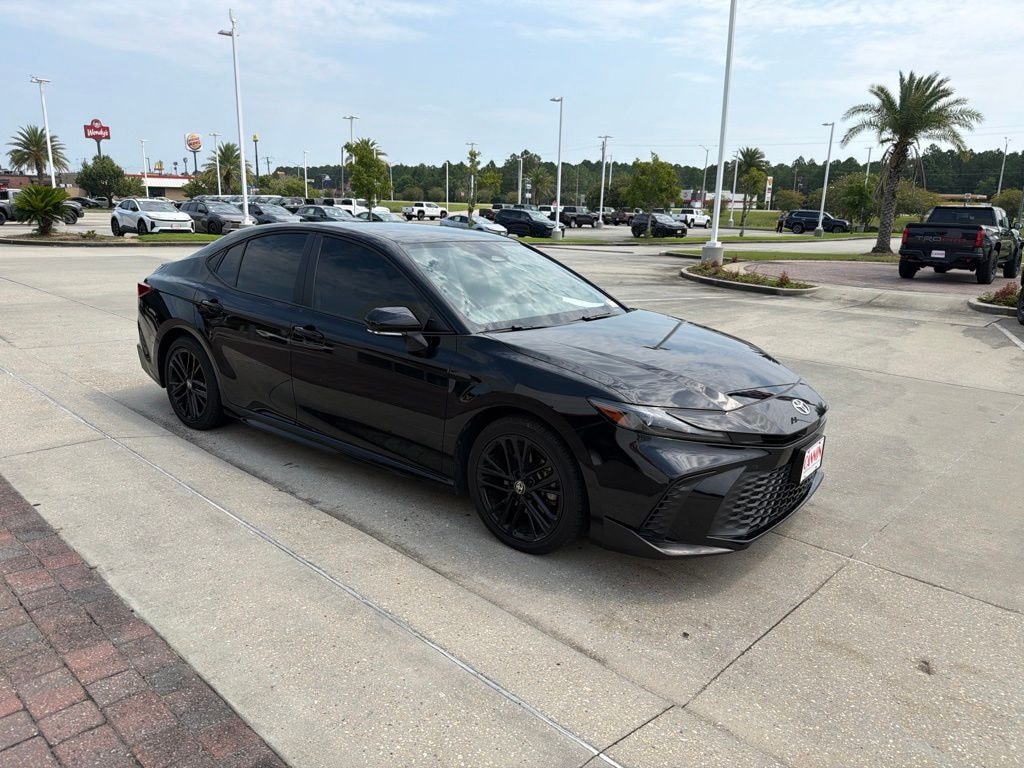 Used 2025 Toyota Camry SE Sedan