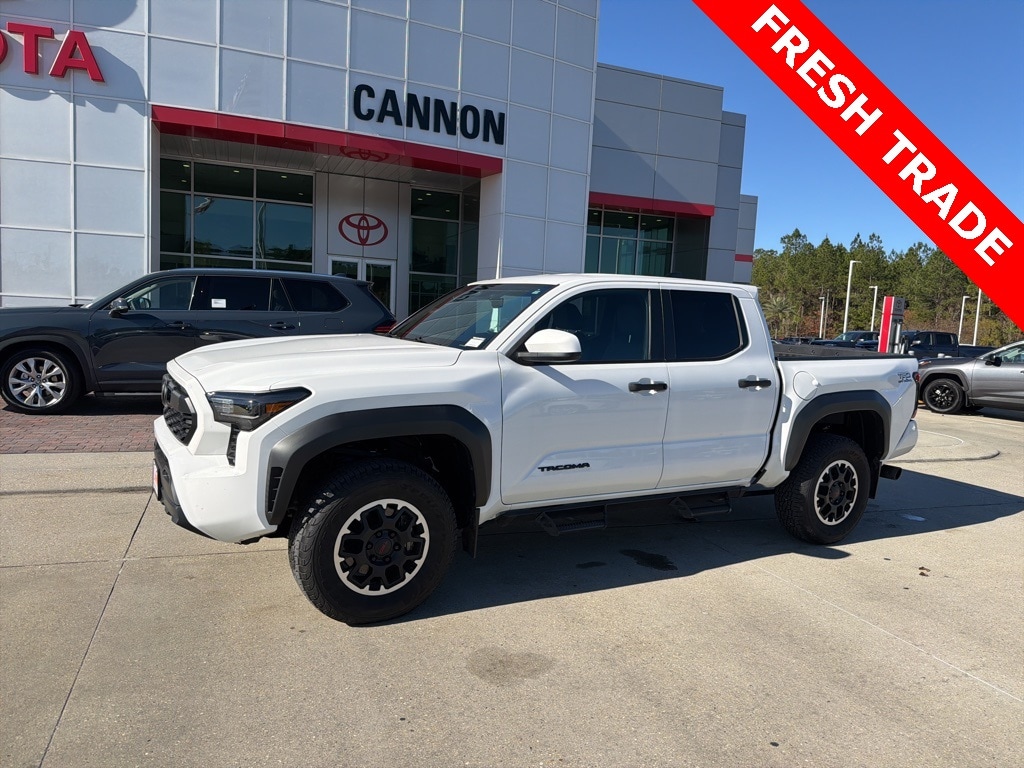 2024 Toyota Tacoma TRD Off Road's photo