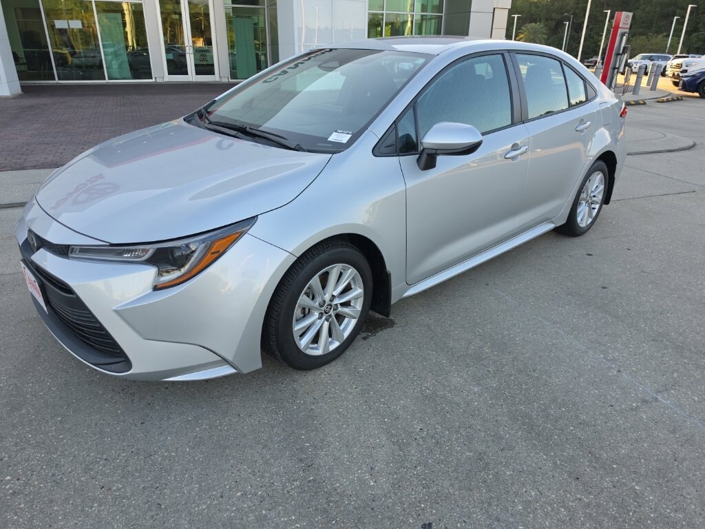 Used 2025 Toyota Corolla LE Sedan