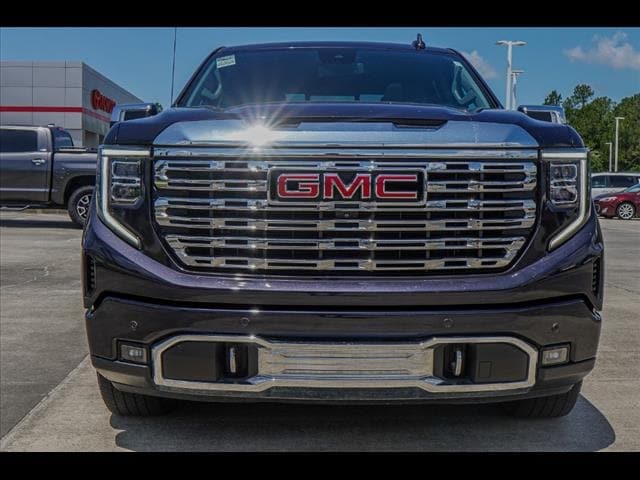 Used 2022 GMC Sierra 1500 Denali Denali with VIN 3GTPHGED3NG665411 for sale in Vicksburg, MS