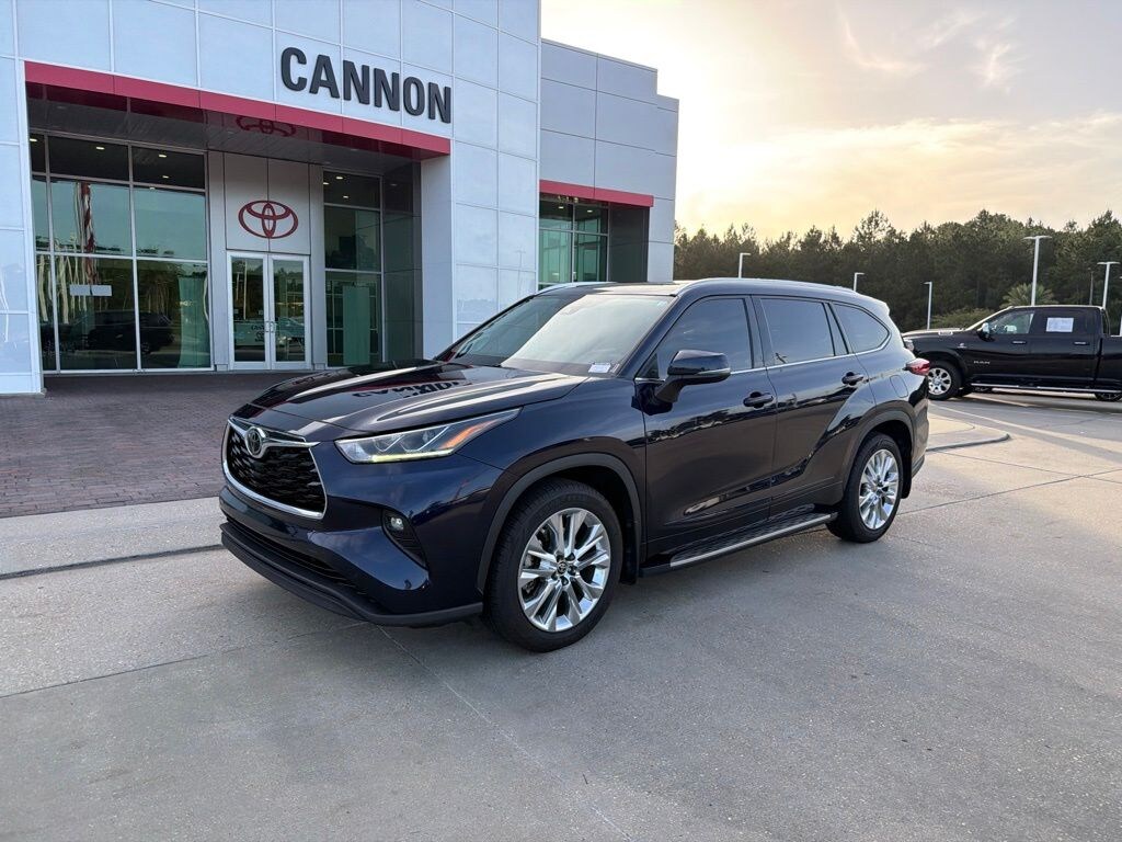 Used 2022 Toyota Highlander Limited SUV