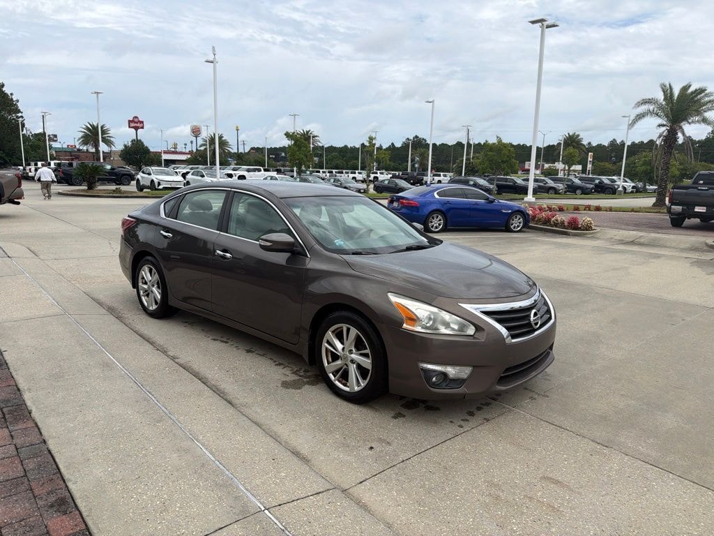 Used 2013 Nissan Altima 2.5 SL Sedan
