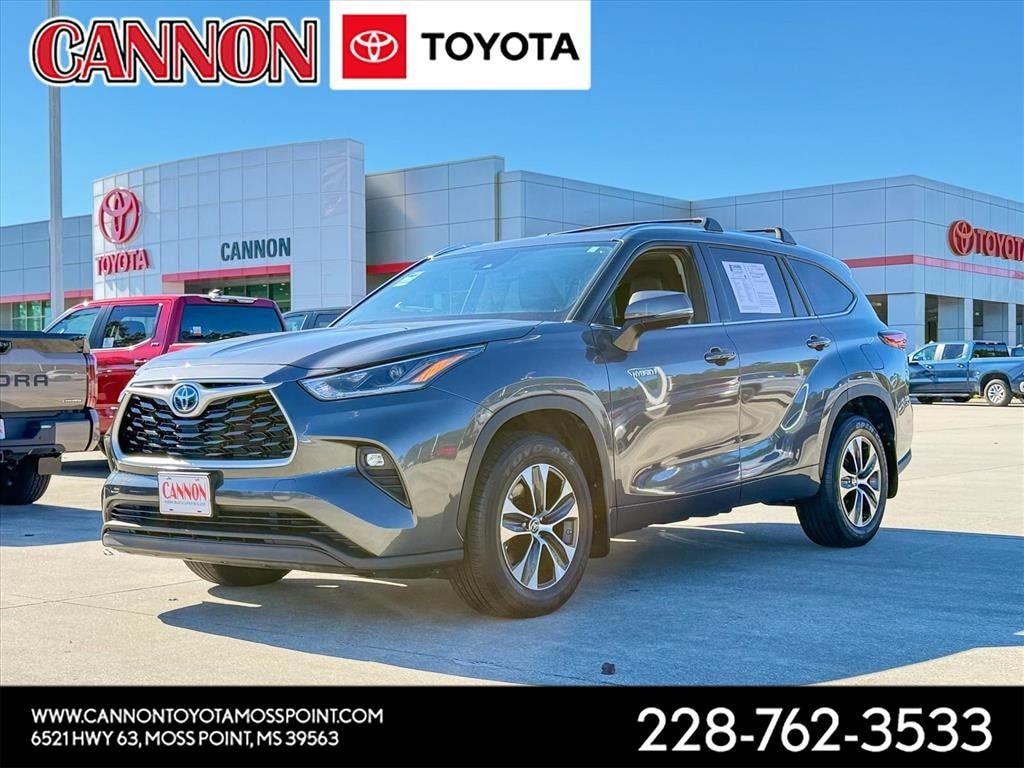 2021 Toyota Highlander XLE's photo