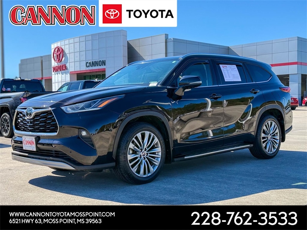 2022 Toyota Highlander SUV 