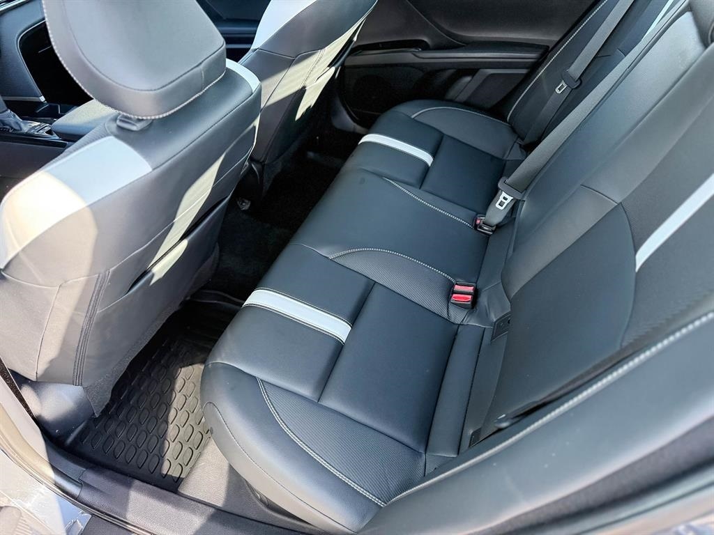 Certified 2025 Toyota Camry SE Sedan