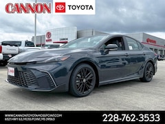 2025 Toyota Camry SE Sedan
