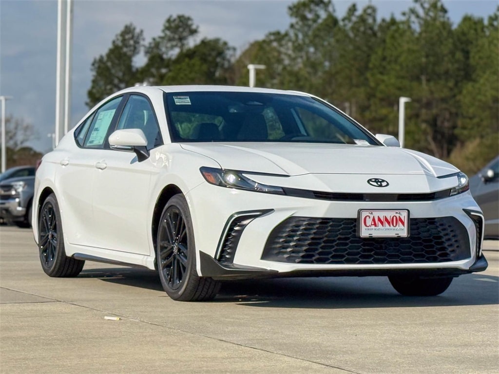 New 2026 Toyota Camry SE Sedan
