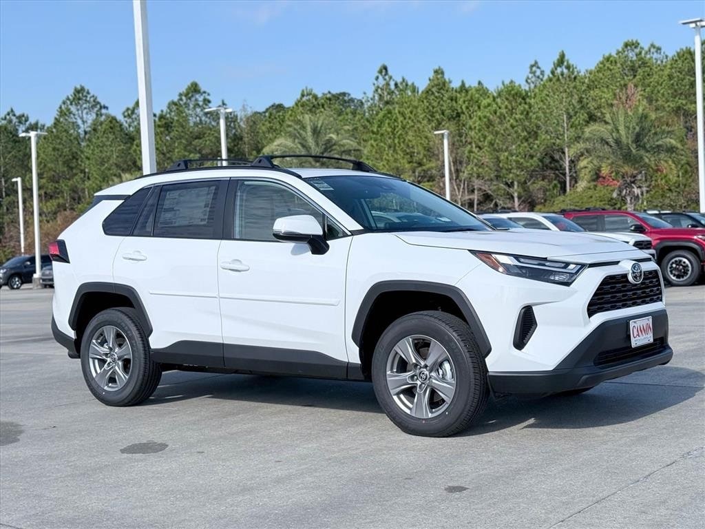 New 2025 Toyota RAV4 XLE SUV