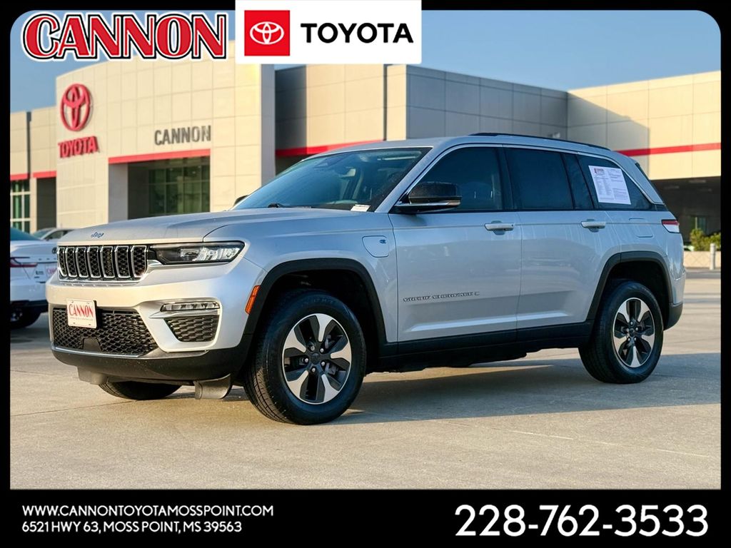 2022 Jeep Grand Cherokee 