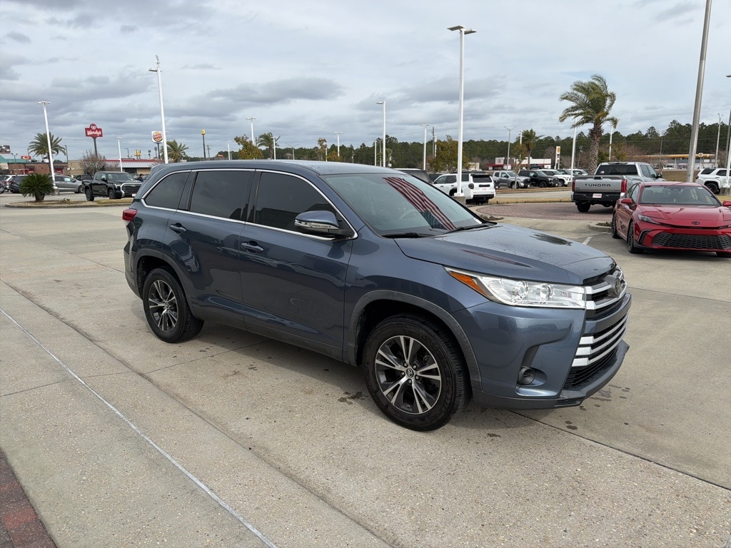 Used 2019 Toyota Highlander LE SUV