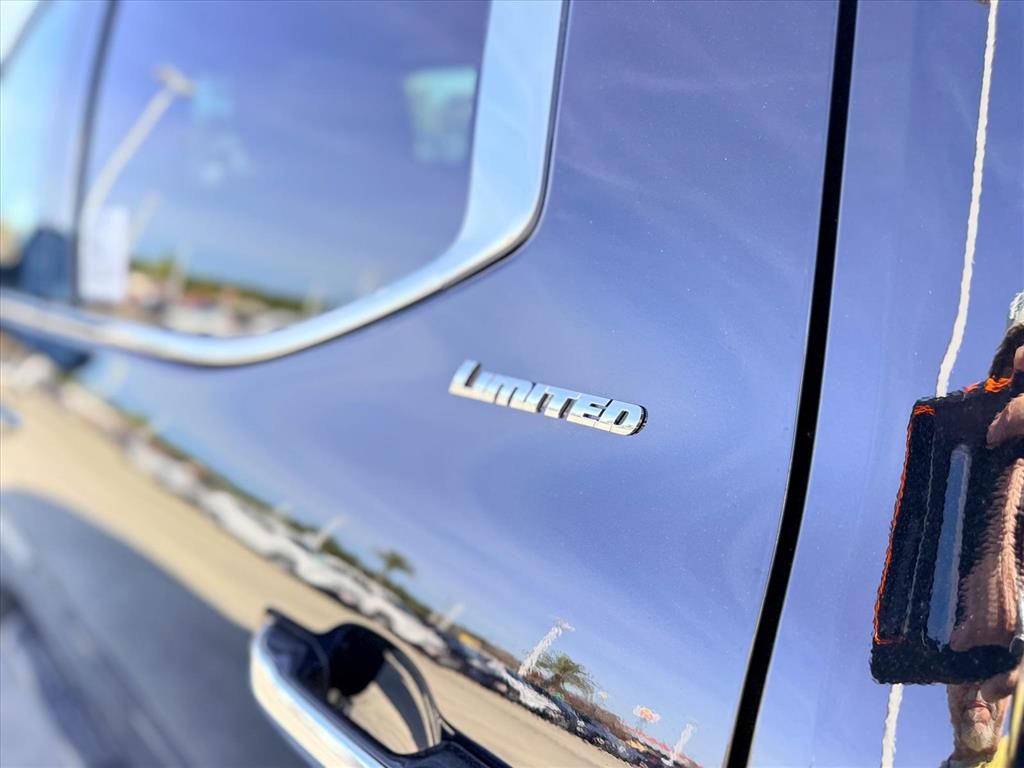 2026 Toyota Tundra Limited - Photo 13