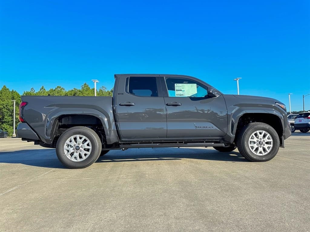 New 2025 Toyota Tacoma SR5 Truck Double Cab