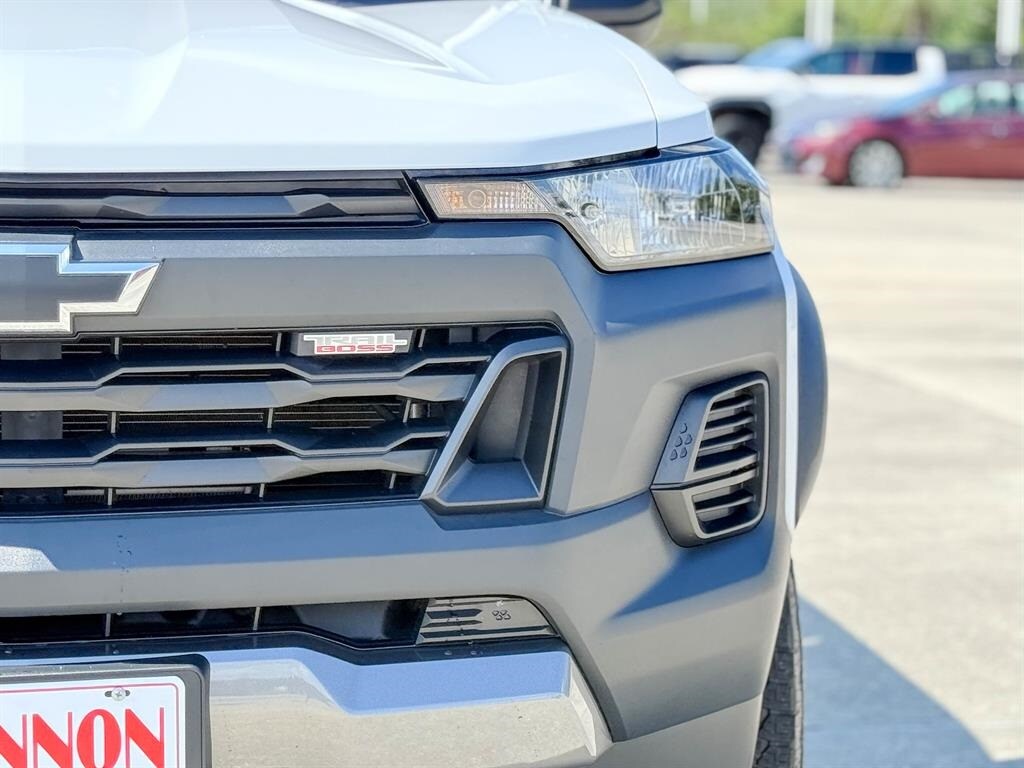 2023 Chevrolet Colorado Trail Boss photo 3