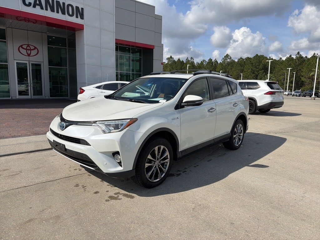 2017 Toyota RAV4 Hybrid Limited photo 2