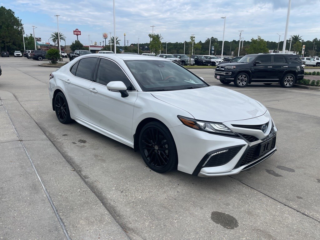 2023 Toyota Camry Hybrid XSE photo 4