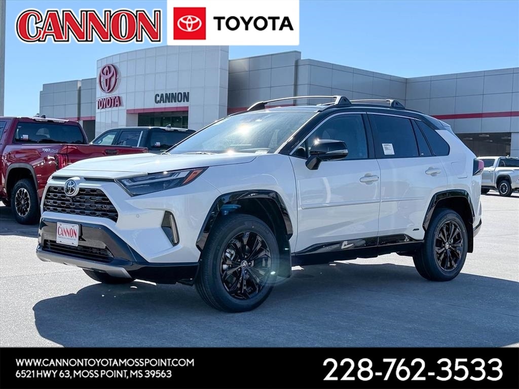 2025 Toyota RAV4 XSE's photo