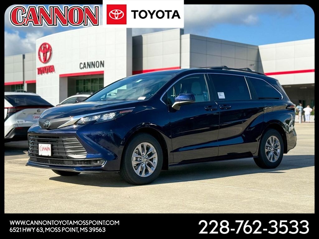 New 2026 Toyota Sienna LE Van Passenger Van