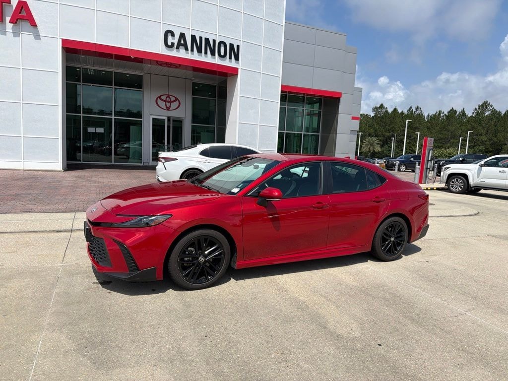 Used 2025 Toyota Camry SE Sedan