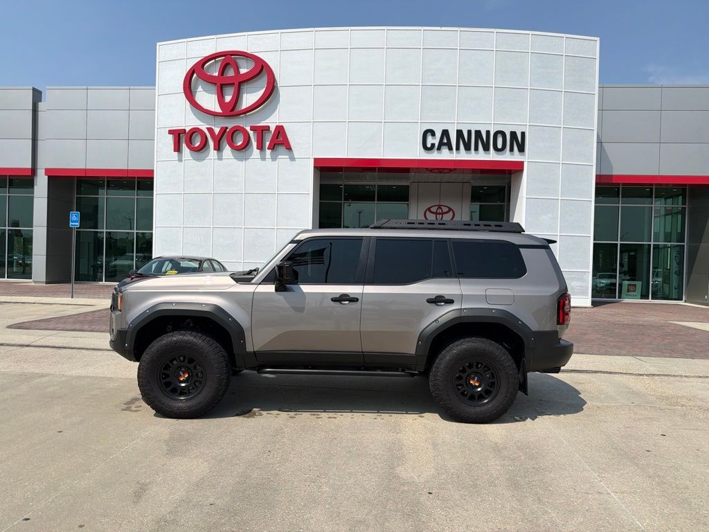 2024 Toyota Land Cruiser First Edition - Photo 8