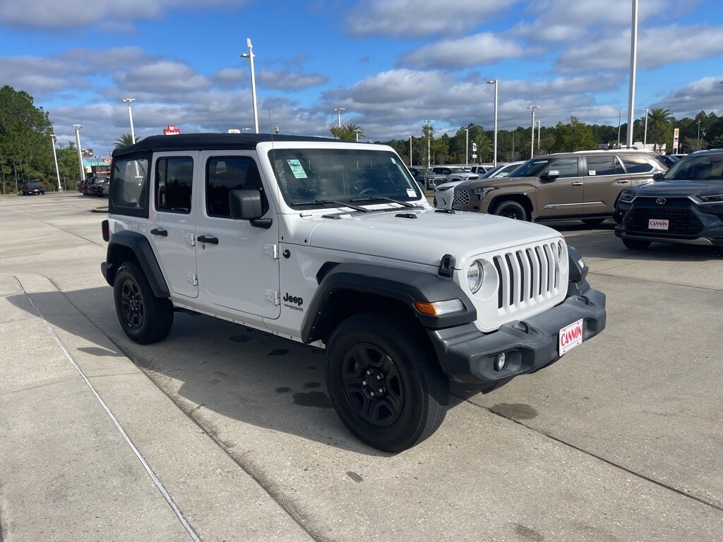 2022 Jeep Wrangler Unlimited Sport photo 4