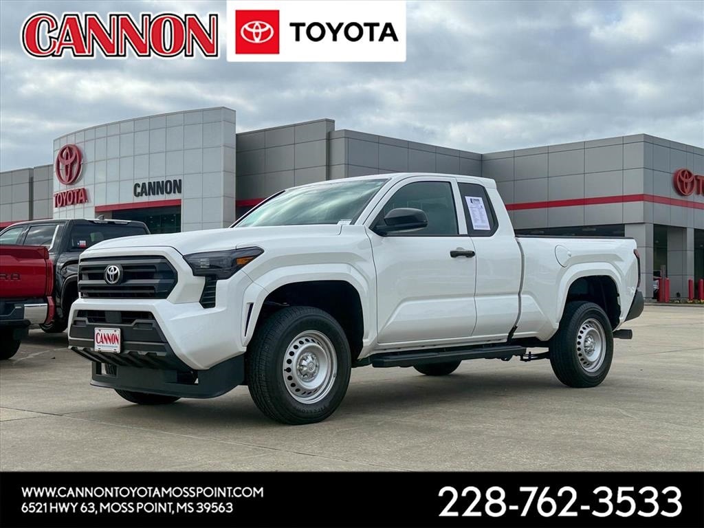2025 Toyota Tacoma SR's photo