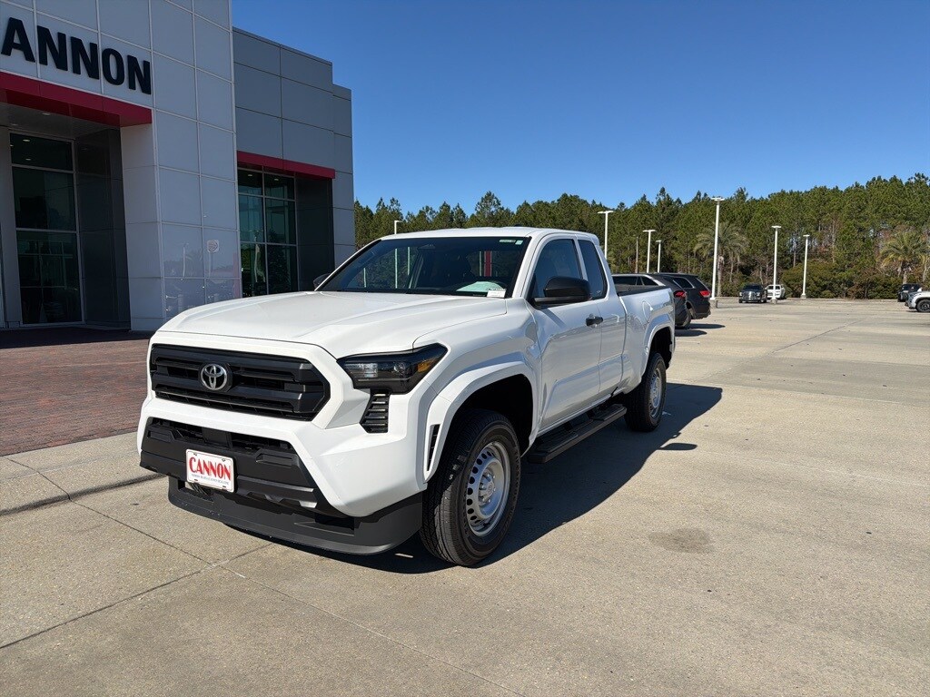 Used 2025 Toyota Tacoma SR Truck