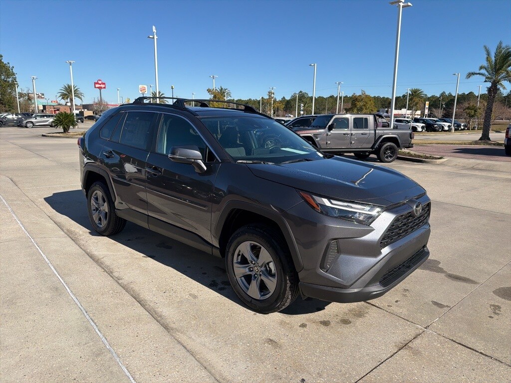 Used 2025 Toyota RAV4 Hybrid XLE SUV