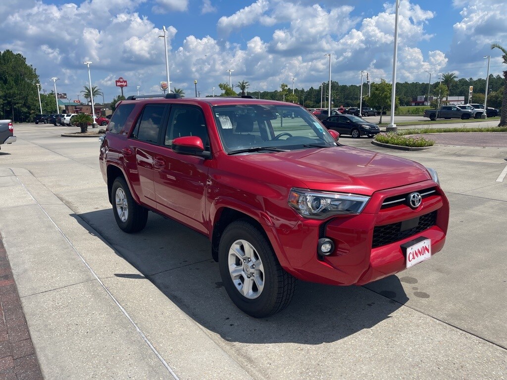 2024 Toyota 4Runner SR5 photo 4