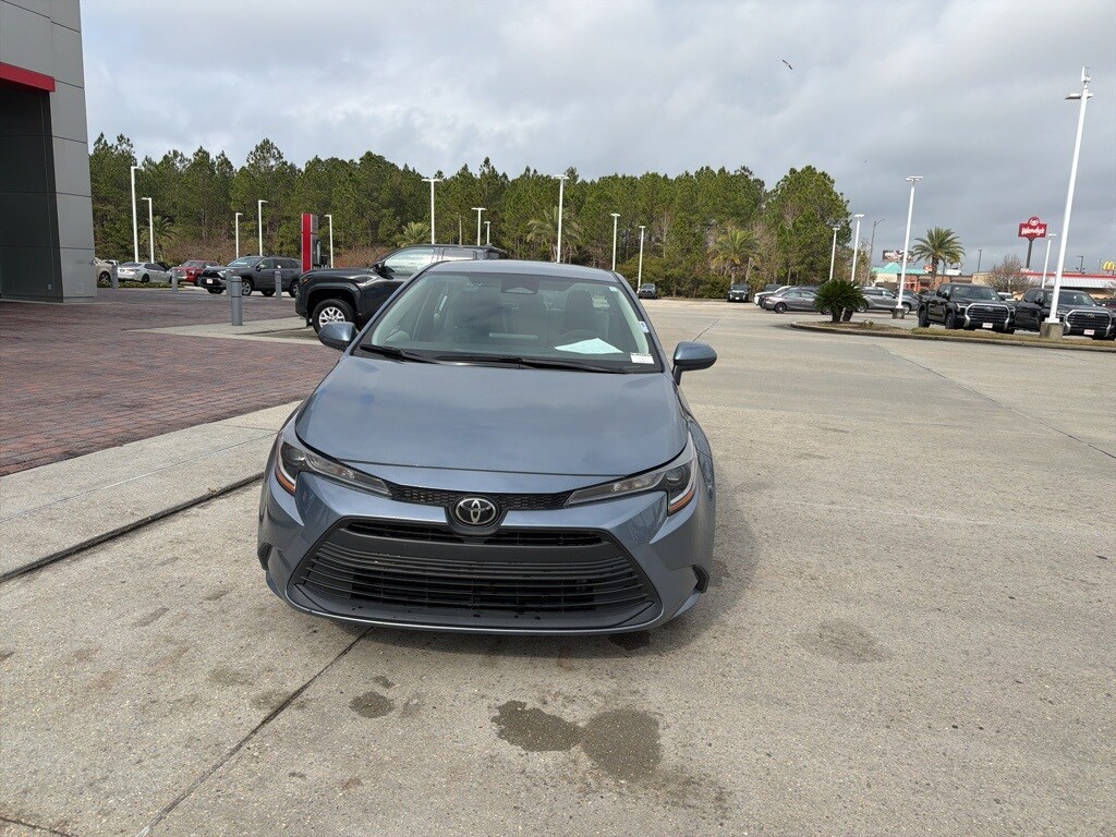 Used 2024 Toyota Corolla LE Sedan