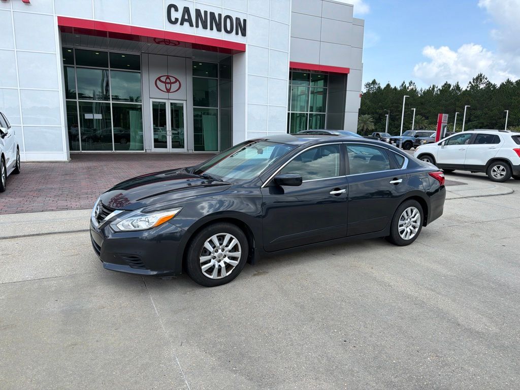2017 Nissan Altima 2.5 S's photo