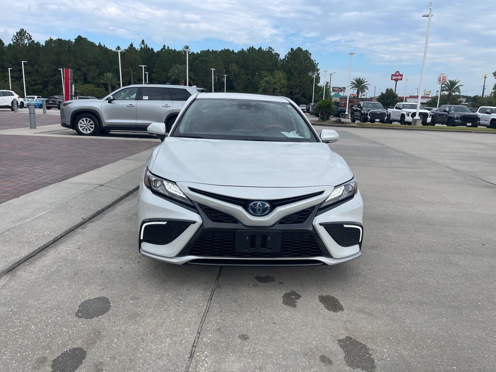 2023 Toyota Camry Hybrid XSE photo 3